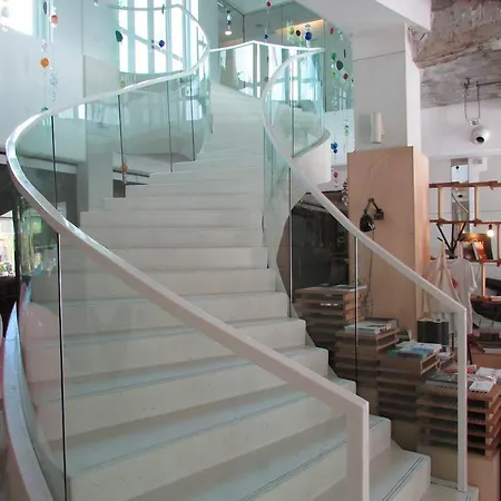 New Majestic Hotel-3